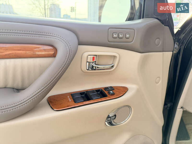 Позашляховик / Кросовер Lexus LX 2006 в Дніпрі