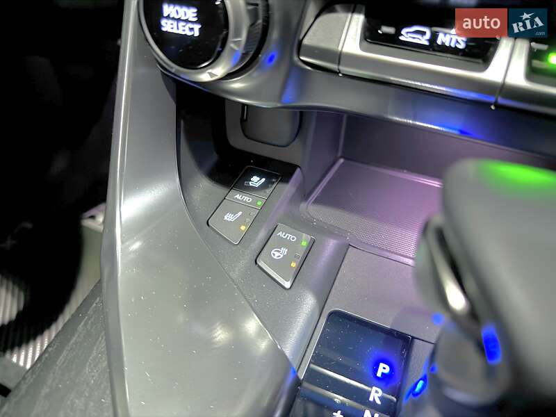 Позашляховик / Кросовер Lexus LX 2025 в Дніпрі