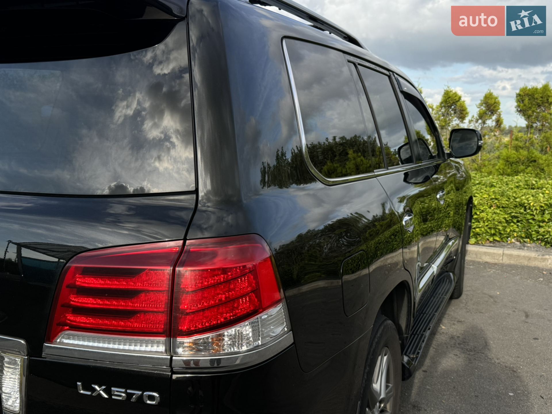2012 Lexus LX - мініатюра 3