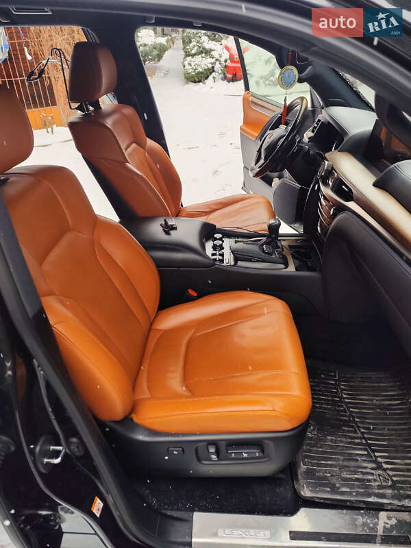 Внедорожник / Кроссовер Lexus LX 2017 в Днепре