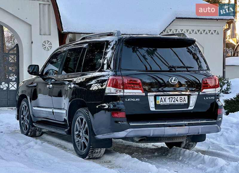 Внедорожник / Кроссовер Lexus LX 2013 в Киеве