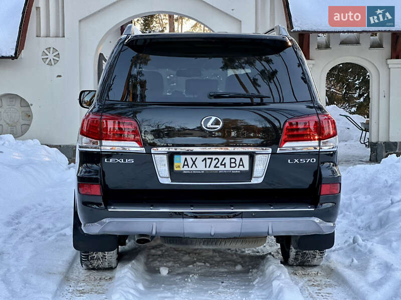 Внедорожник / Кроссовер Lexus LX 2013 в Киеве