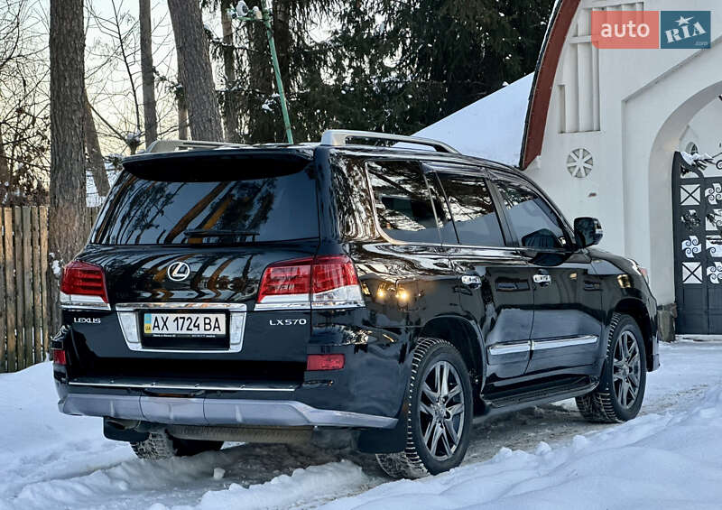 Внедорожник / Кроссовер Lexus LX 2013 в Киеве