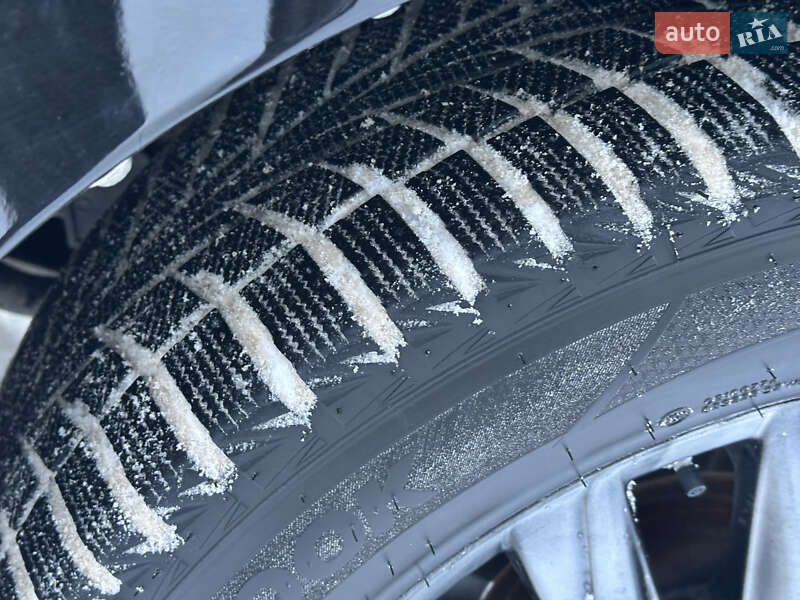 Внедорожник / Кроссовер Lexus LX 2013 в Киеве