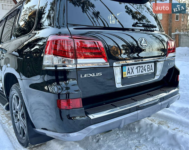 Внедорожник / Кроссовер Lexus LX 2013 в Киеве