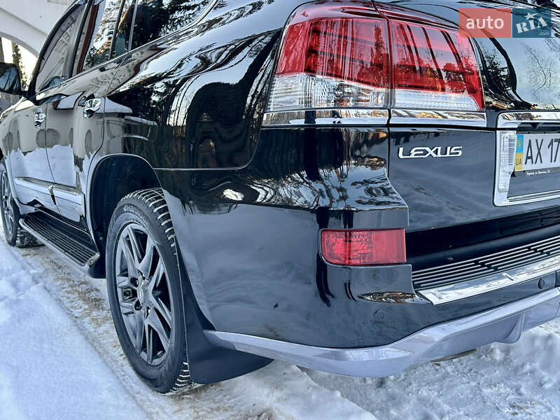 Внедорожник / Кроссовер Lexus LX 2013 в Киеве