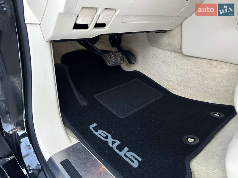 Внедорожник / Кроссовер Lexus LX 2013 в Киеве