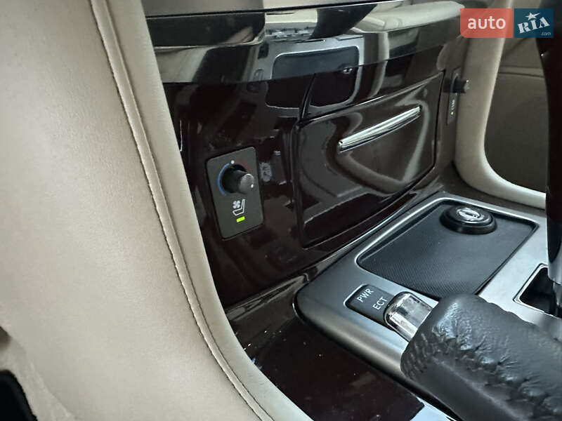 Внедорожник / Кроссовер Lexus LX 2013 в Киеве