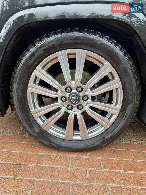 Позашляховик / Кросовер Lexus LX 2023 в Києві