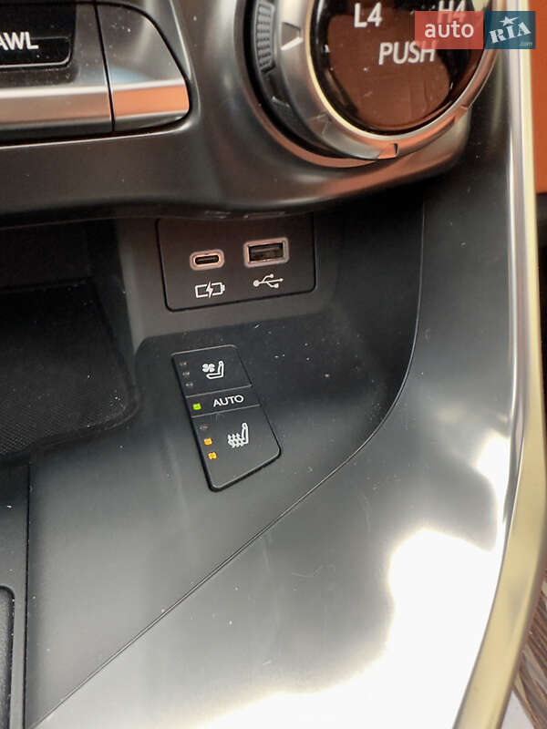 Позашляховик / Кросовер Lexus LX 2023 в Києві