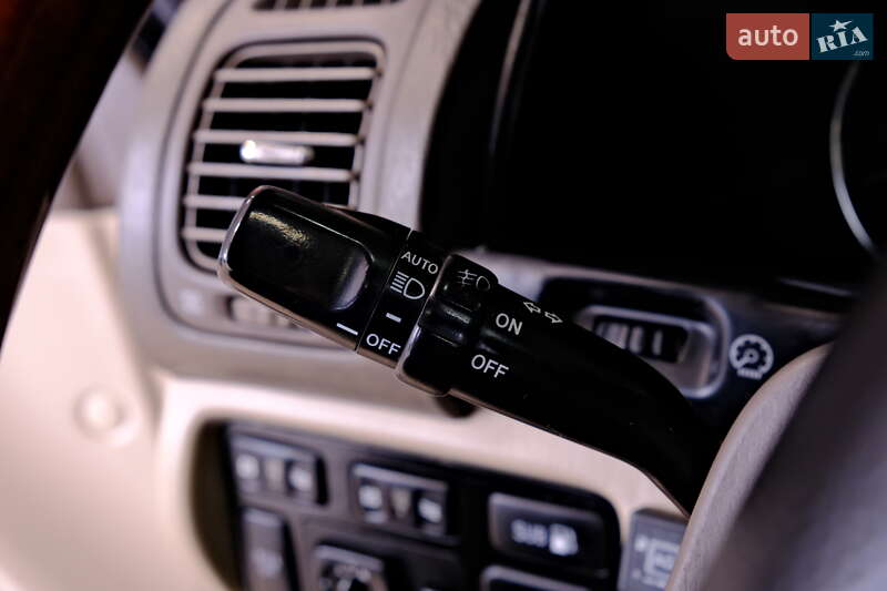 Позашляховик / Кросовер Lexus LX 2003 в Одесі