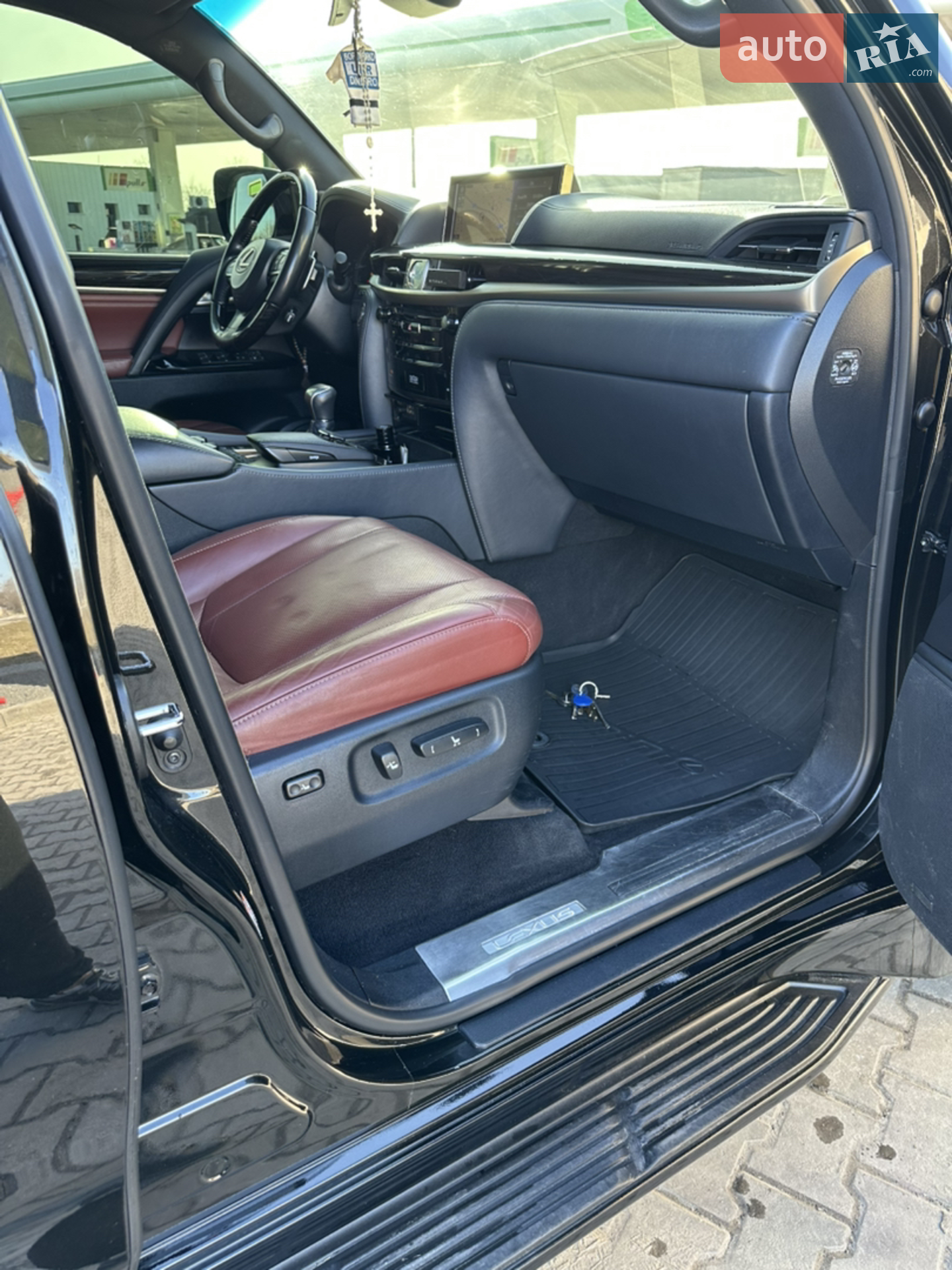 2019 Lexus LX - мініатюра 11