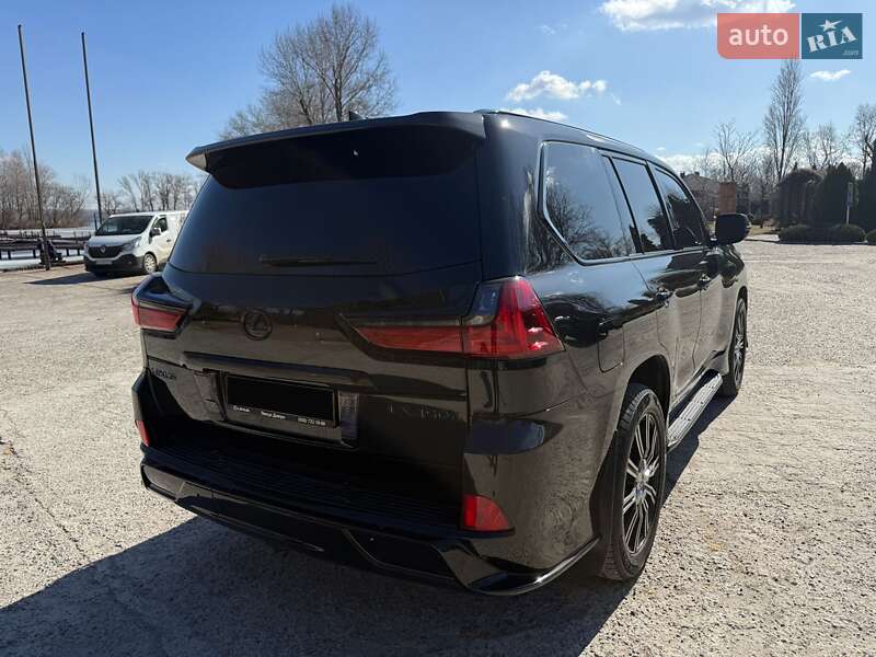 Внедорожник / Кроссовер Lexus LX 2016 в Днепре