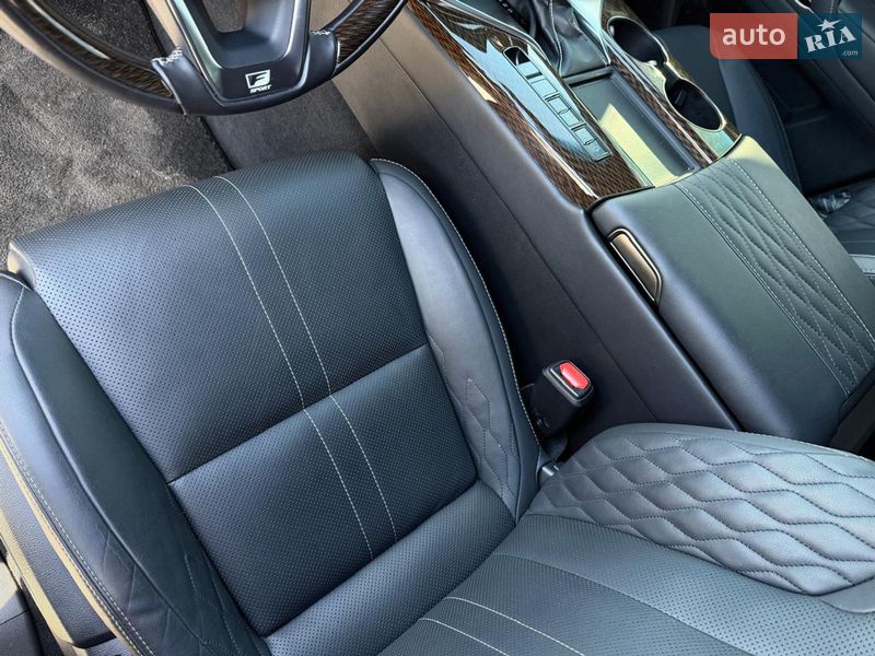 Внедорожник / Кроссовер Lexus LX 2023 в Киеве