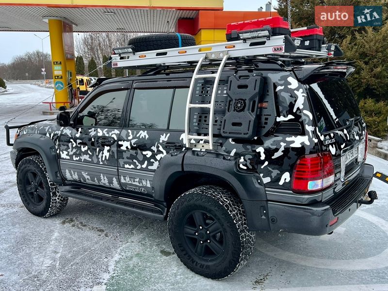 Позашляховик / Кросовер Lexus LX 2004 в Рівному