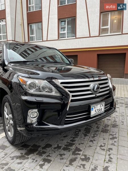 Внедорожник / Кроссовер Lexus LX 2014 в Ивано-Франковске