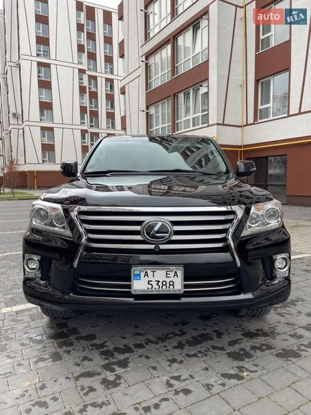 Внедорожник / Кроссовер Lexus LX 2014 в Ивано-Франковске