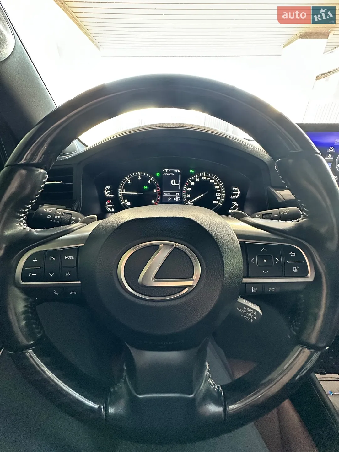 2019 Lexus LX - мініатюра 32