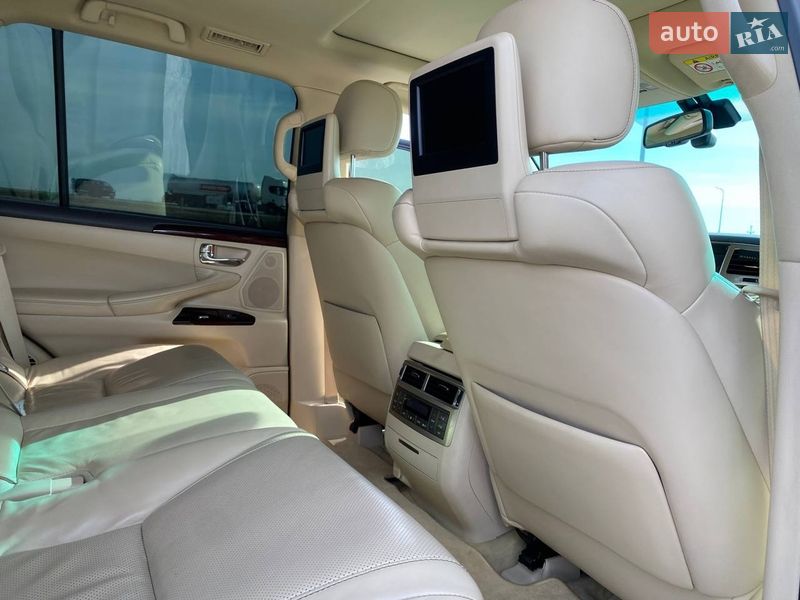 Внедорожник / Кроссовер Lexus LX 2013 в Львове