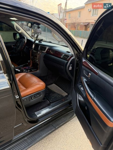 Внедорожник / Кроссовер Lexus LX 2010 в Львове