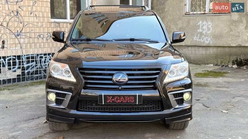 Внедорожник / Кроссовер Lexus LX 2013 в Одессе