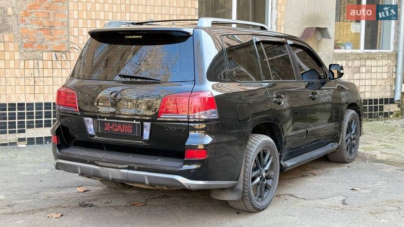 Внедорожник / Кроссовер Lexus LX 2013 в Одессе