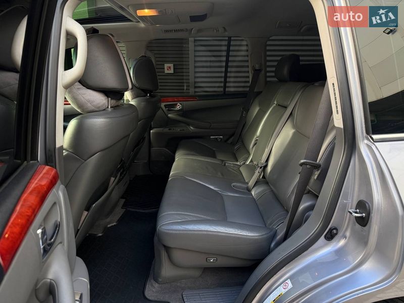 Внедорожник / Кроссовер Lexus LX 2008 в Киеве
