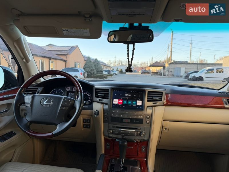 Внедорожник / Кроссовер Lexus LX 2008 в Днепре