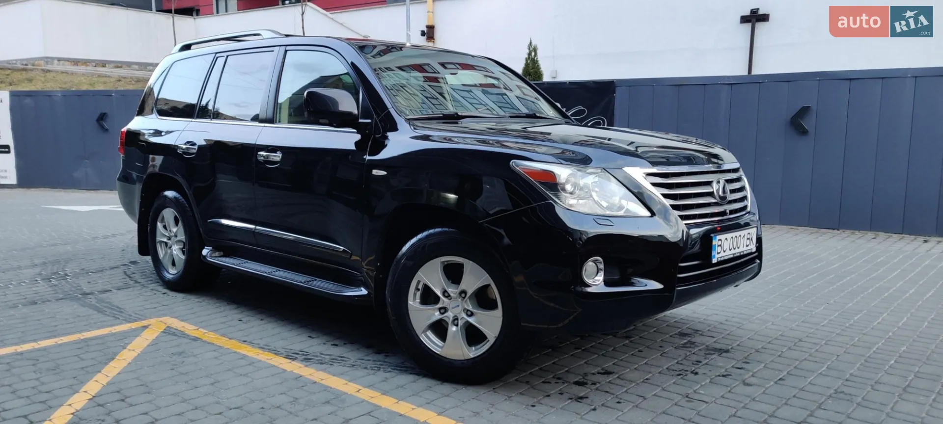 Lexus LX 2008