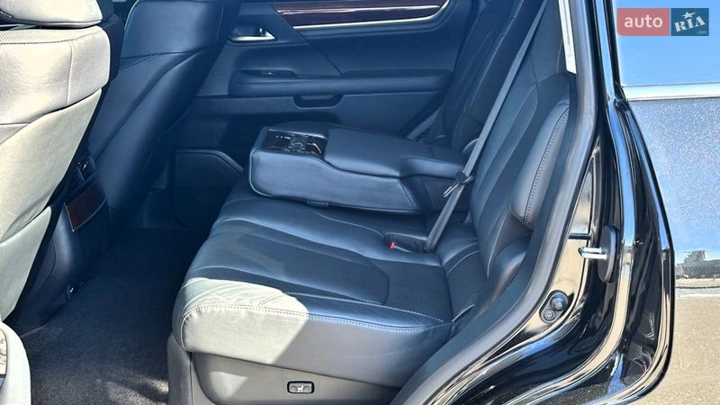 Внедорожник / Кроссовер Lexus LX 2015 в Киеве