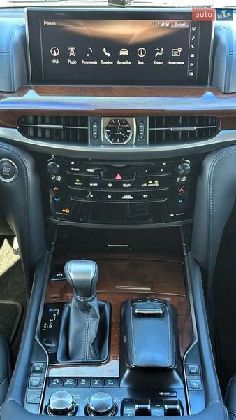 Внедорожник / Кроссовер Lexus LX 2015 в Киеве