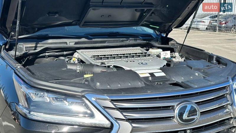 Внедорожник / Кроссовер Lexus LX 2015 в Киеве