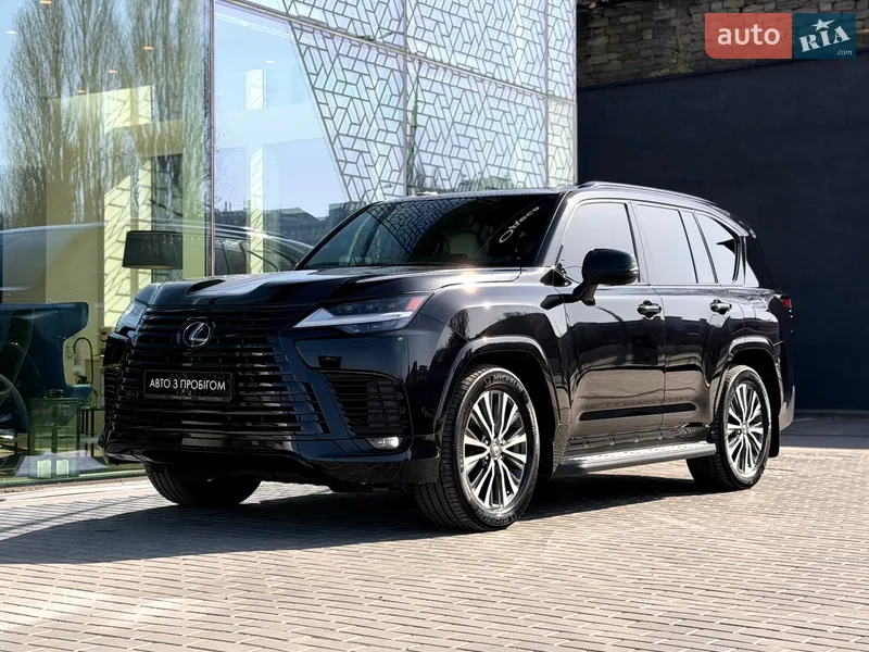 Lexus LX