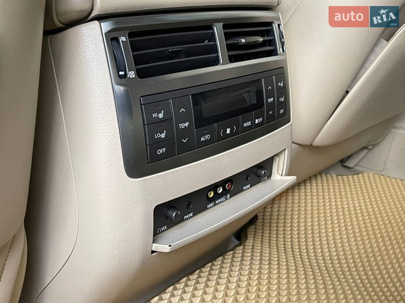 Внедорожник / Кроссовер Lexus LX 2011 в Львове