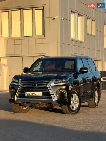 Lexus LX