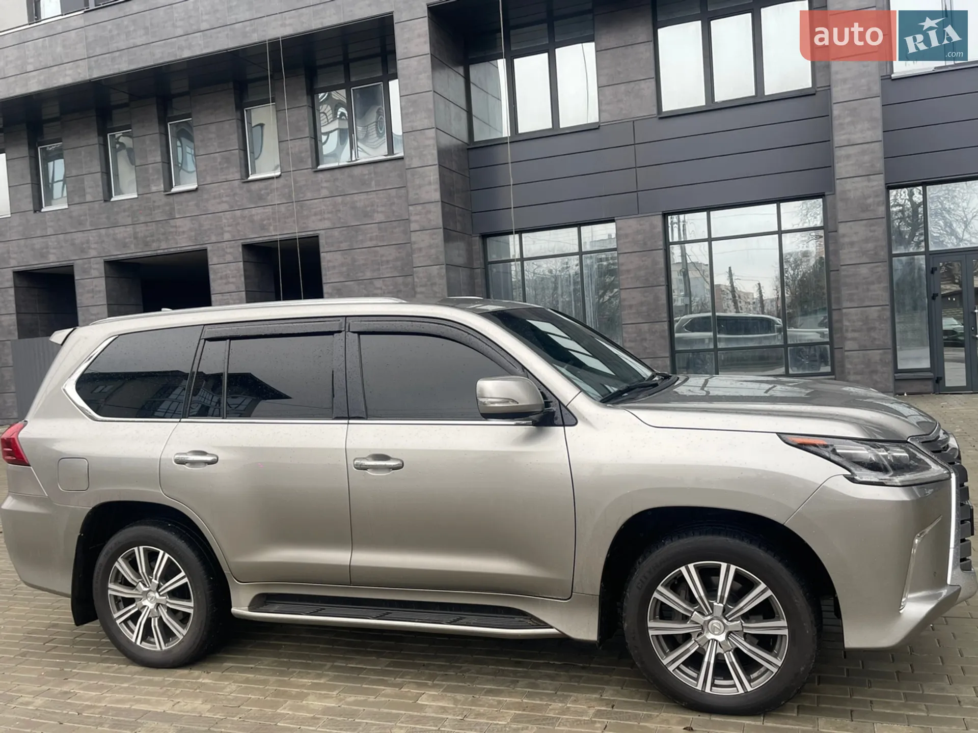 2019 Lexus LX - мініатюра 31