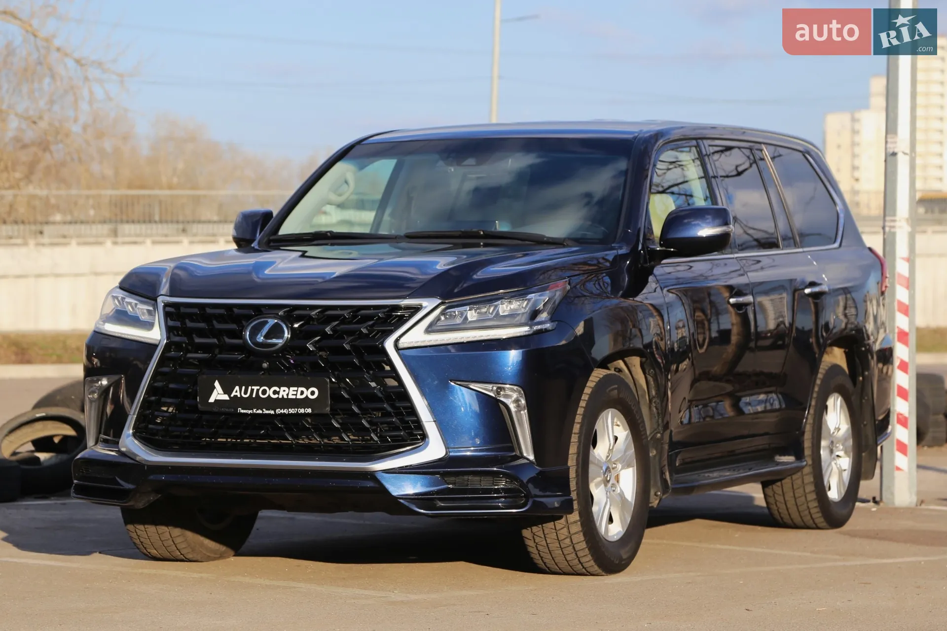 2016 Lexus LX - мініатюра 3