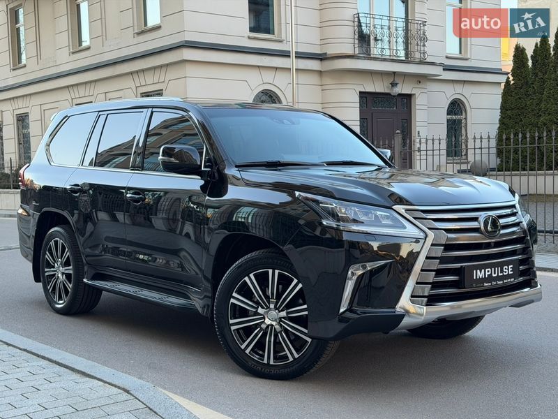 Lexus LX 2021