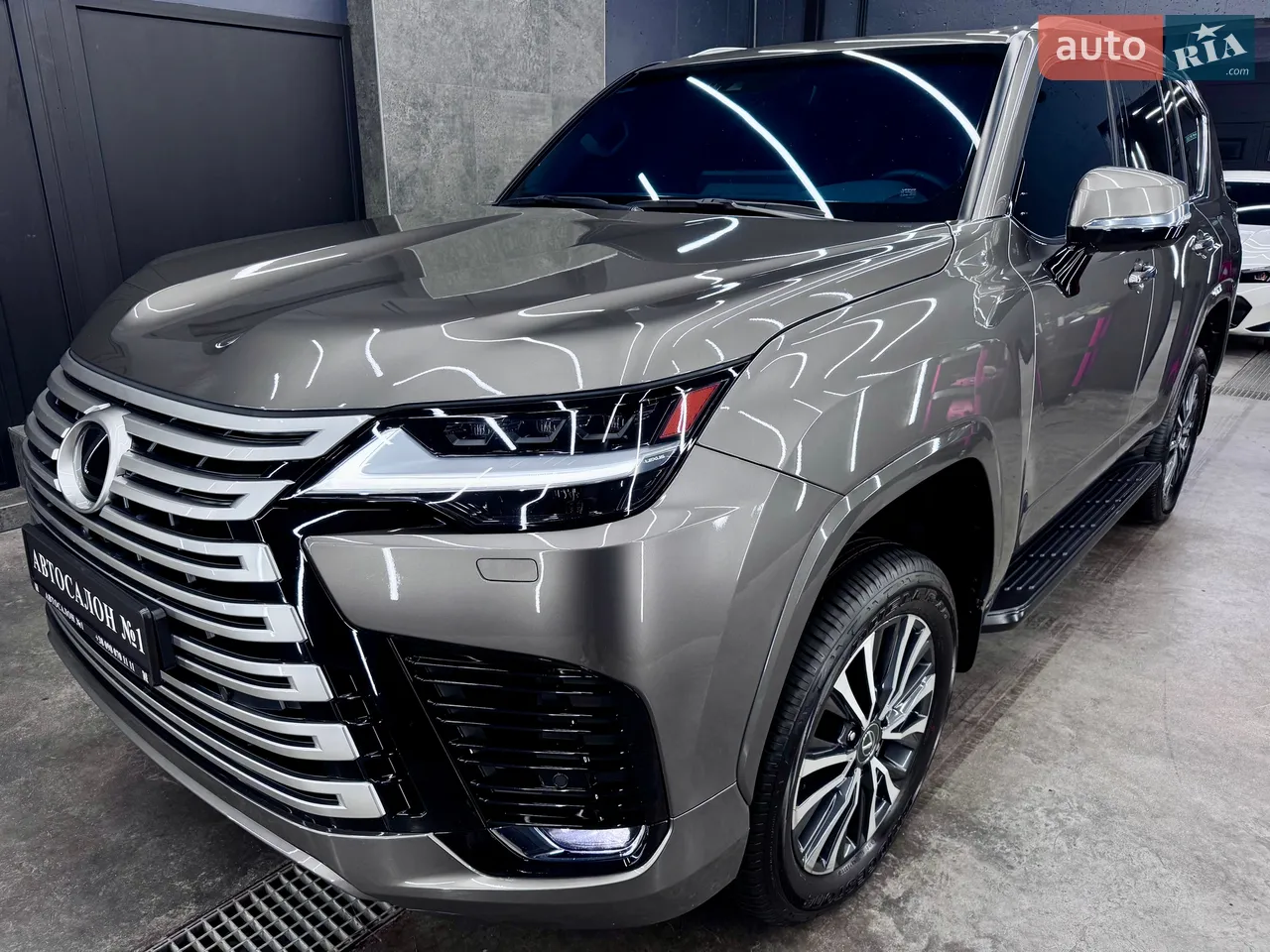 2025 Lexus LX - мініатюра 19