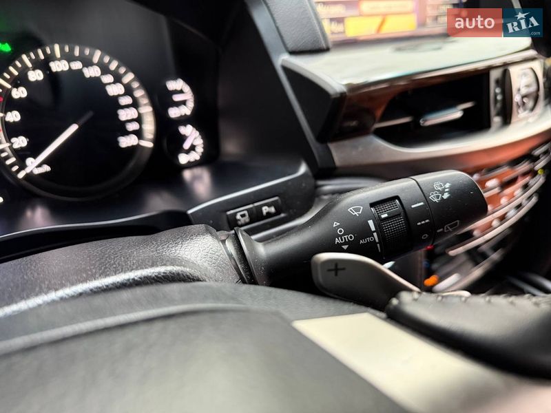 Внедорожник / Кроссовер Lexus LX 2017 в Киеве фото 18 Внедорожник / Кроссовер Lexus LX 2017 в Киеве