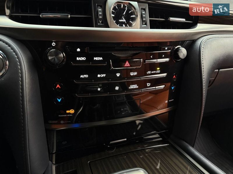 Внедорожник / Кроссовер Lexus LX 2017 в Киеве фото 22 Внедорожник / Кроссовер Lexus LX 2017 в Киеве