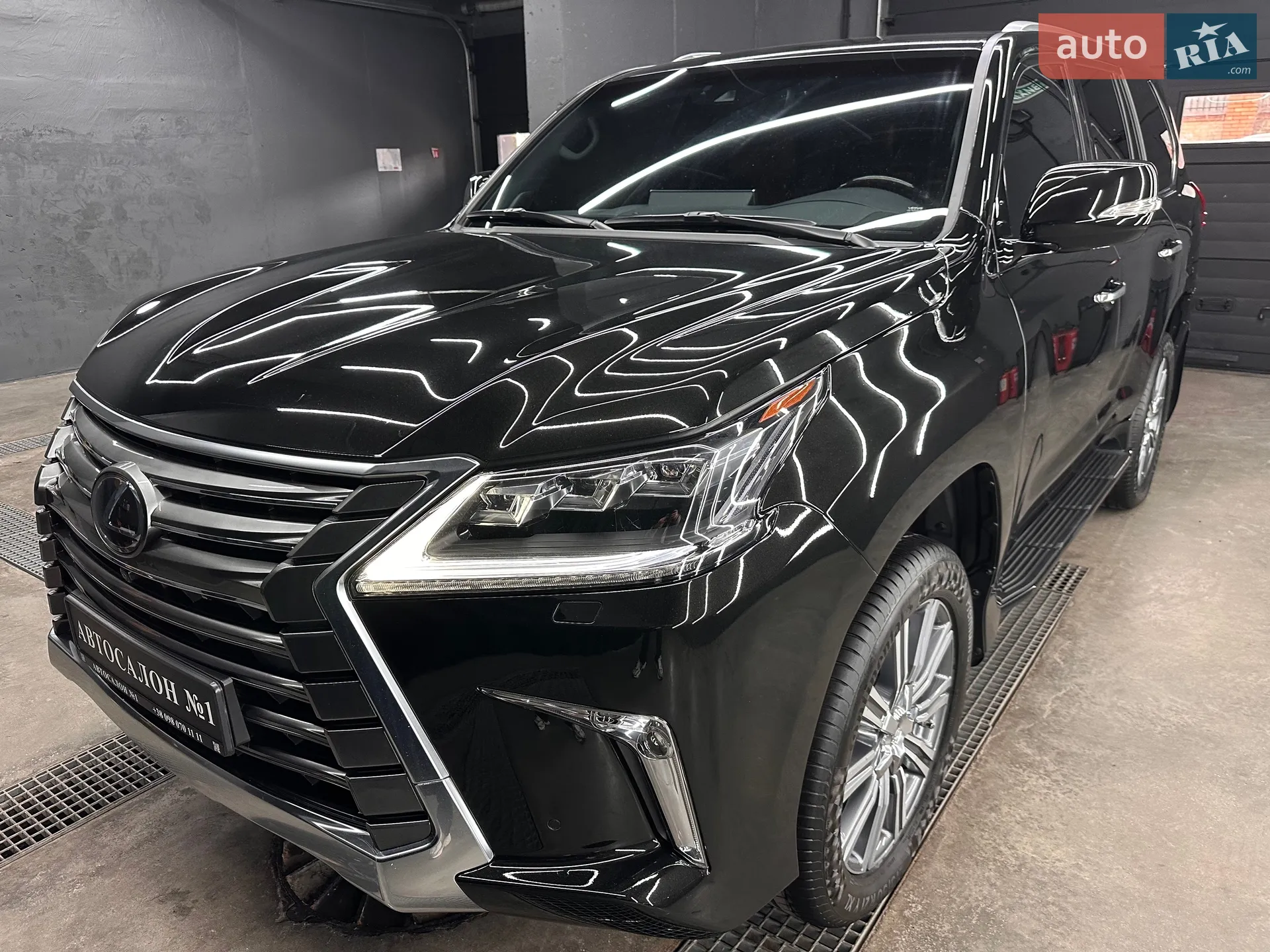 2016 Lexus LX - мініатюра 23