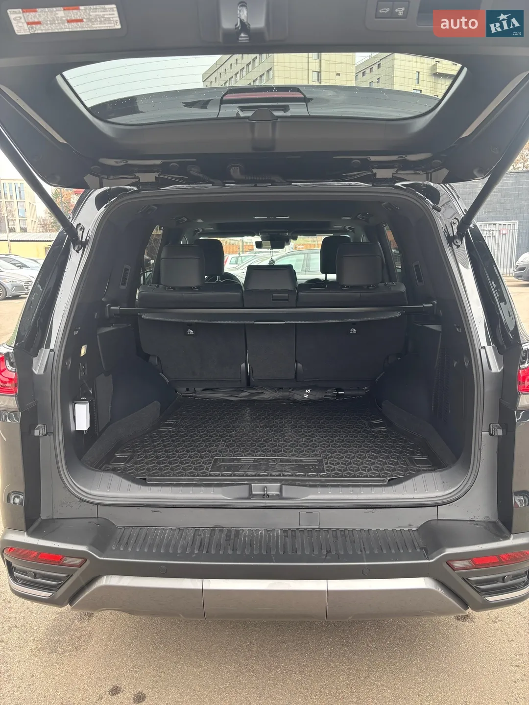 2025 Lexus LX - мініатюра 5