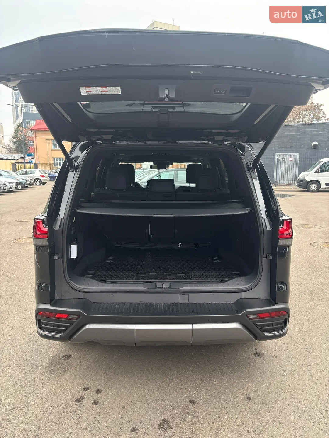 2025 Lexus LX - мініатюра 6