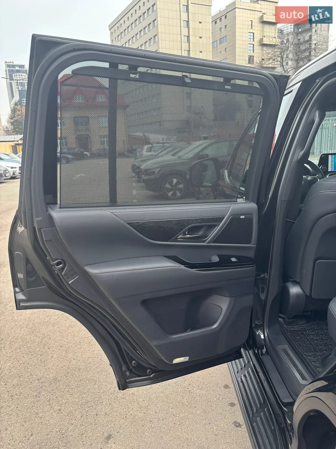 2025 Lexus LX - мініатюра 14