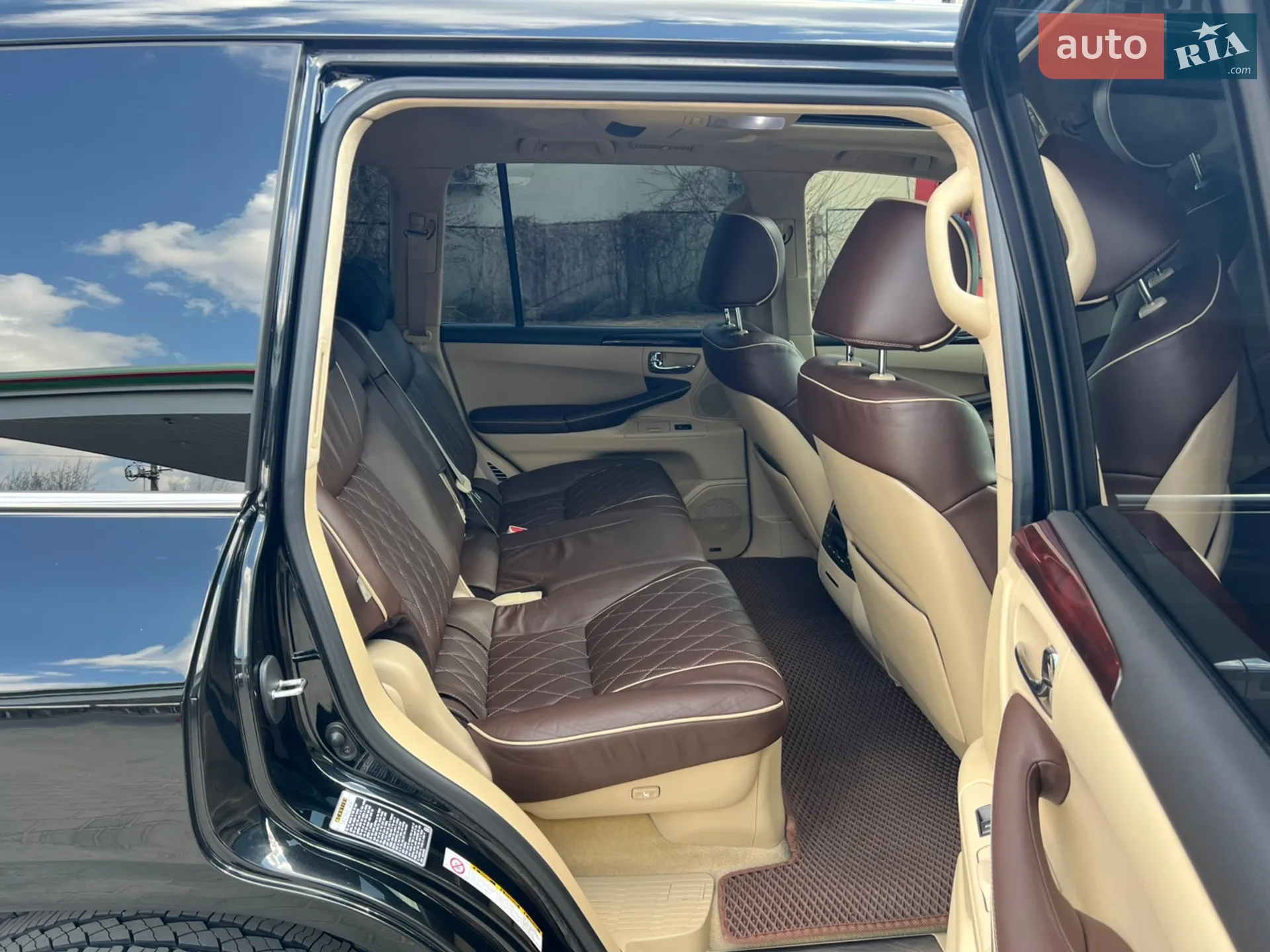 2010 Lexus LX - мініатюра 35
