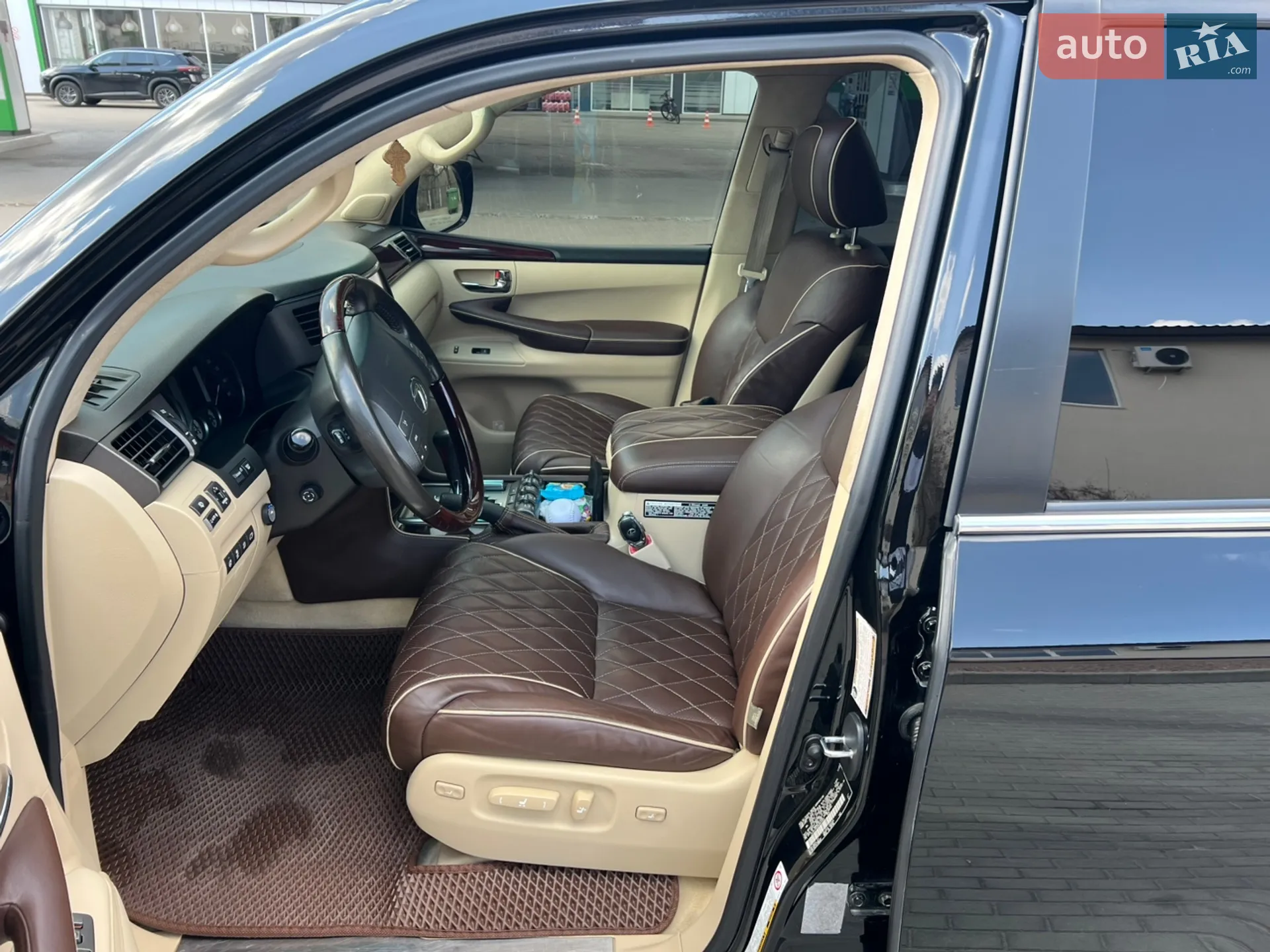 2010 Lexus LX - мініатюра 40