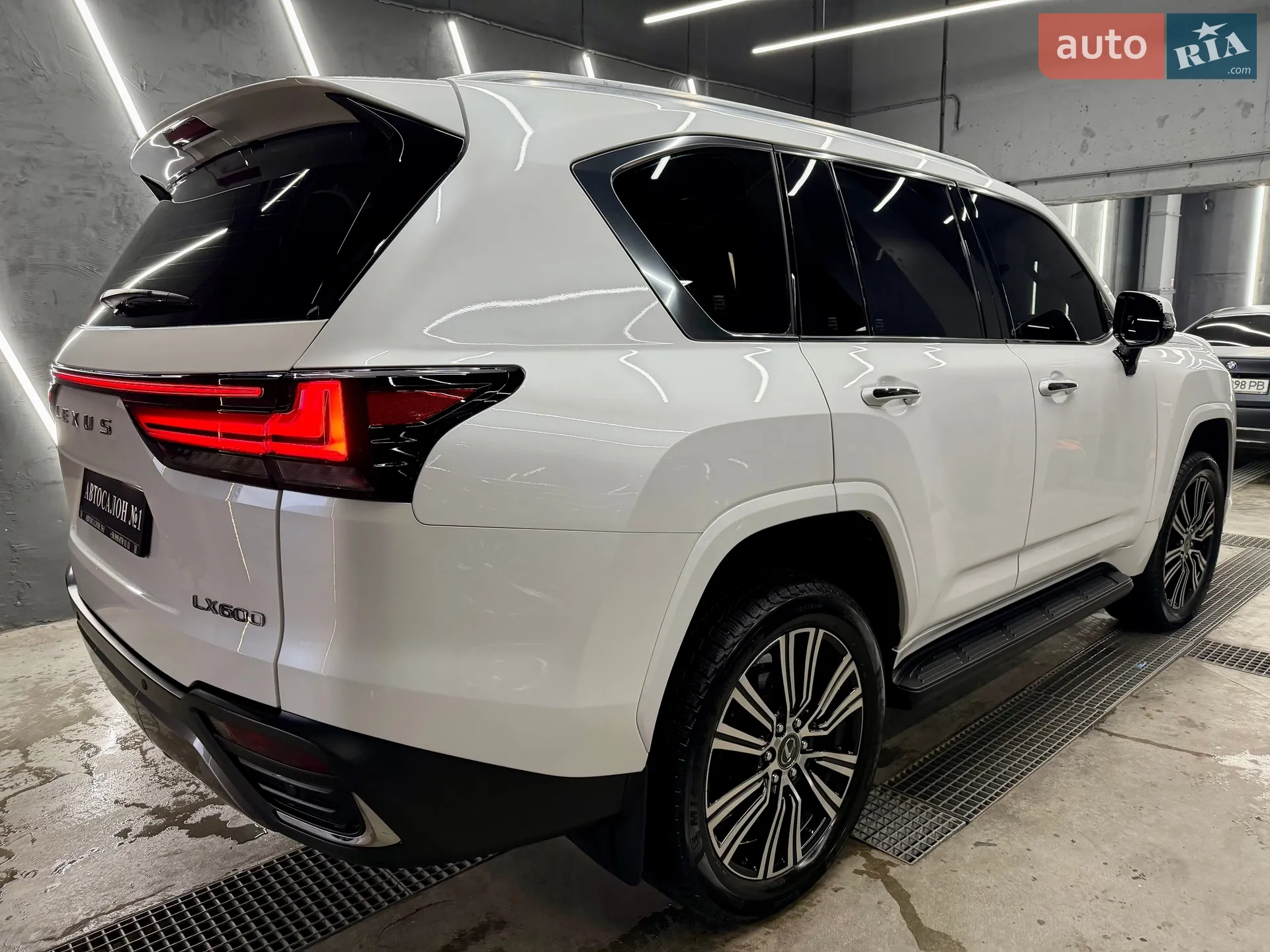 2022 Lexus LX - мініатюра 12