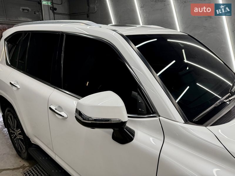 Внедорожник / Кроссовер Lexus LX 2022 в Киеве