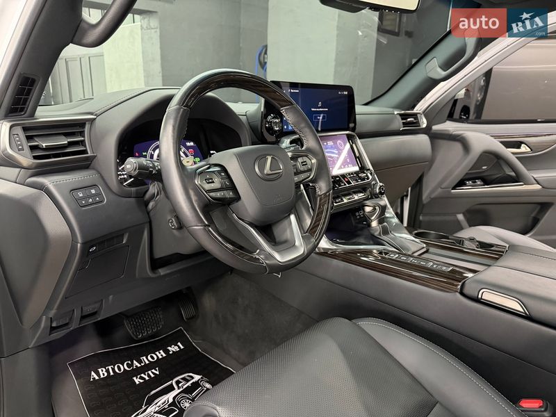 Внедорожник / Кроссовер Lexus LX 2022 в Киеве
